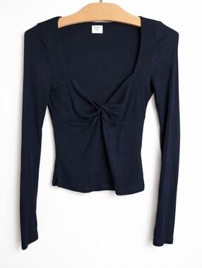 Aritzia Sunday Best Lula Twist Front Top Black Long Sleeve XS